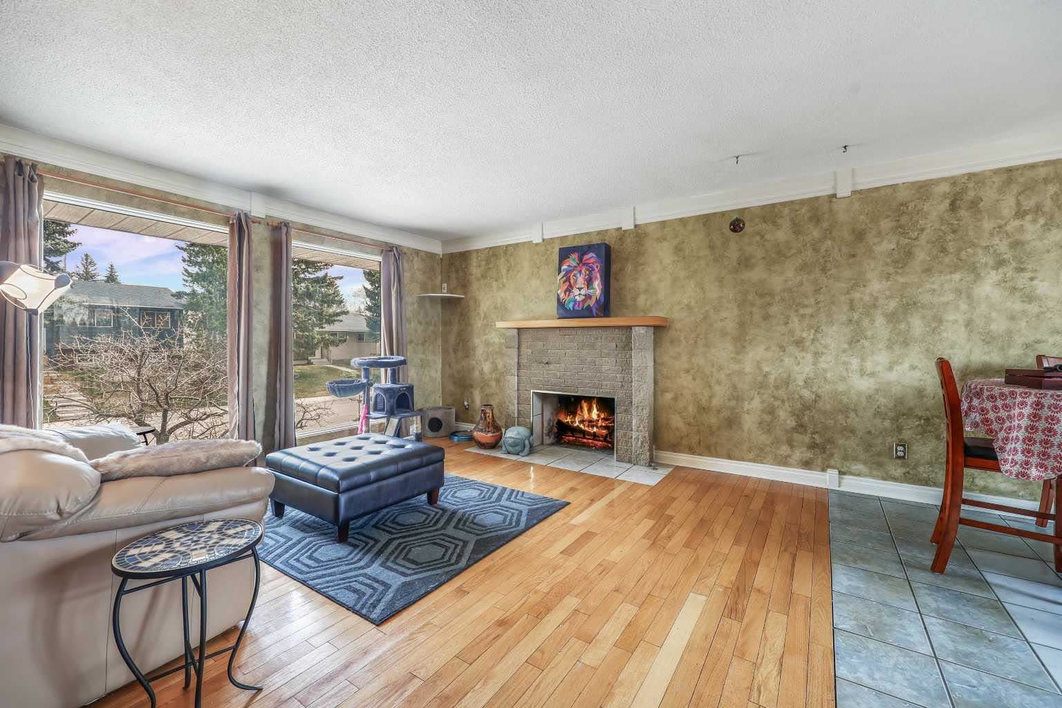 Before photo: Renovations project in Calgary by AM Builders